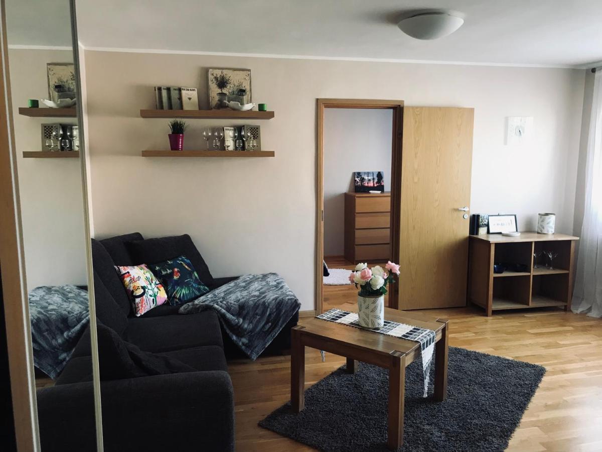 Cozy Central Apartment Talin Exterior foto