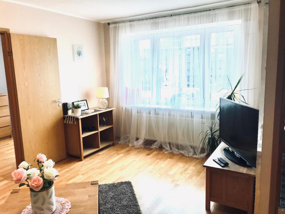 Cozy Central Apartment Talin Exterior foto